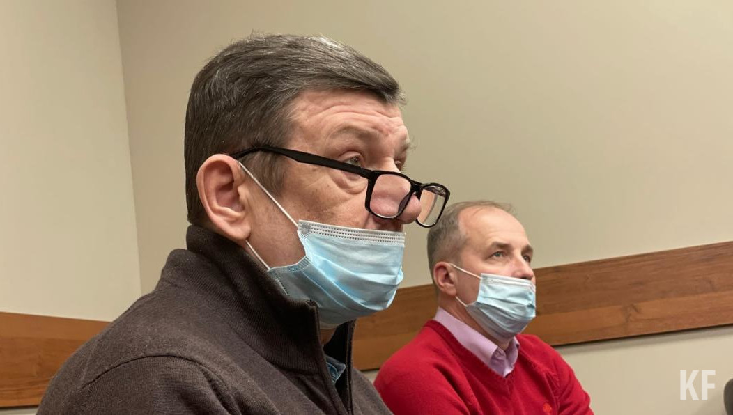 Из больше чем 80 свидетелей пока допрошено меньше 20 человек.