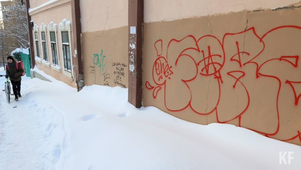 Иногда проблему приходится решать с привлечением полиции.