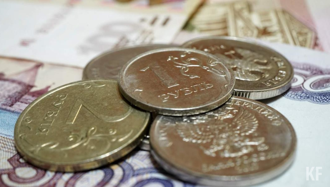 Аналитик посоветовал россиянам вкладываться в российскую валюту.