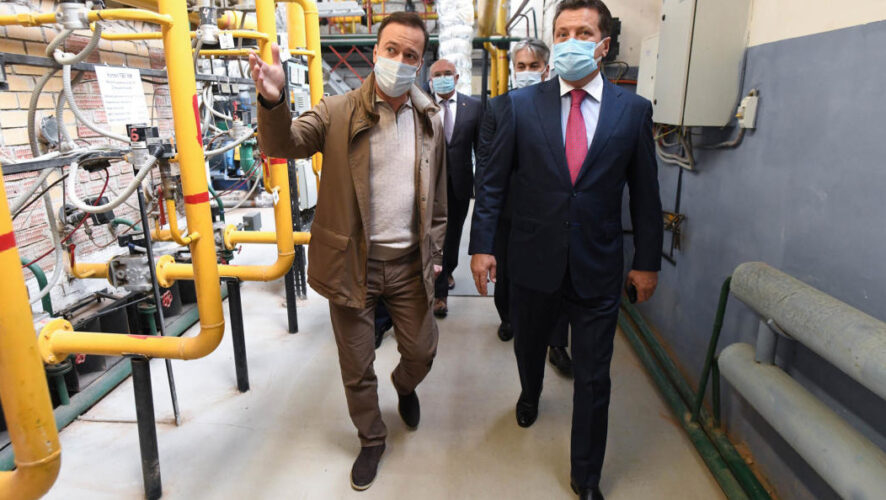 Мэр Казани провел совещание по готовности города к пуску тепла.