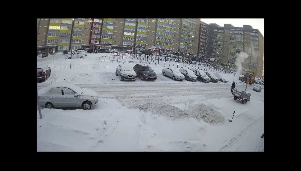 Рабочий спровоцировал порыв.