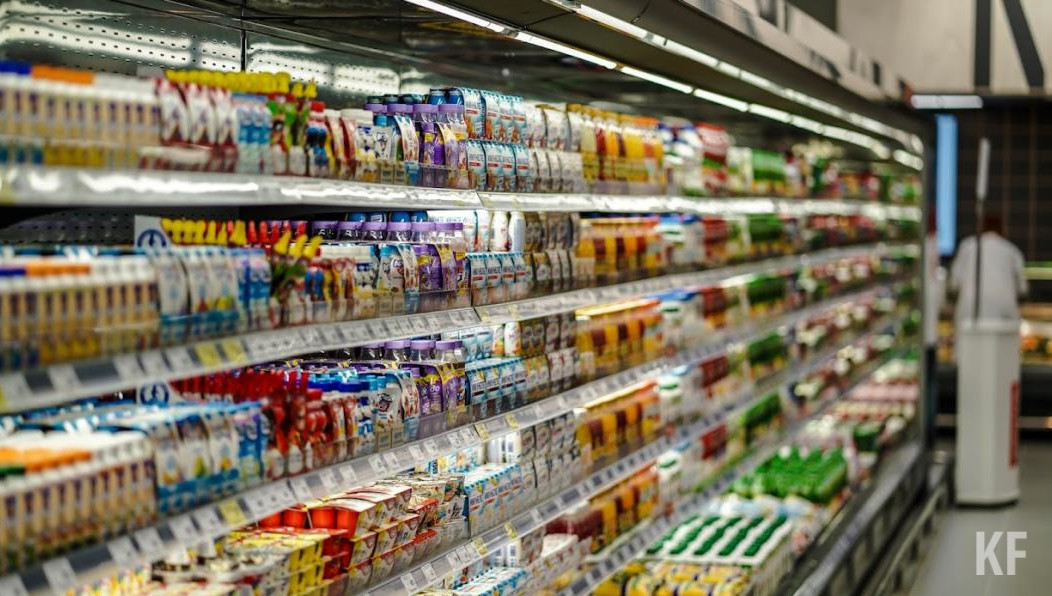 На нее были возбуждены уголовные дела оп статьям о краже и незаконном приобретении и хранении наркотиков.