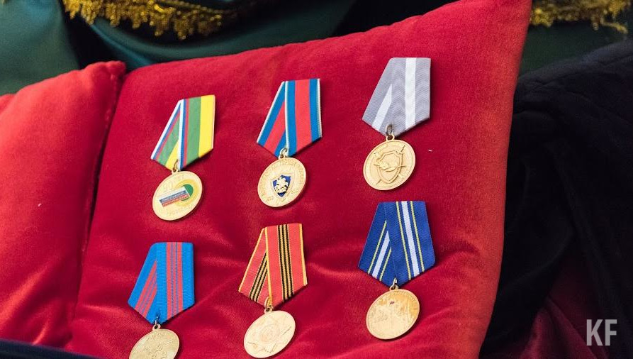 Контакт заключен с ООО «Ювелирное предприятие «Алмаз».