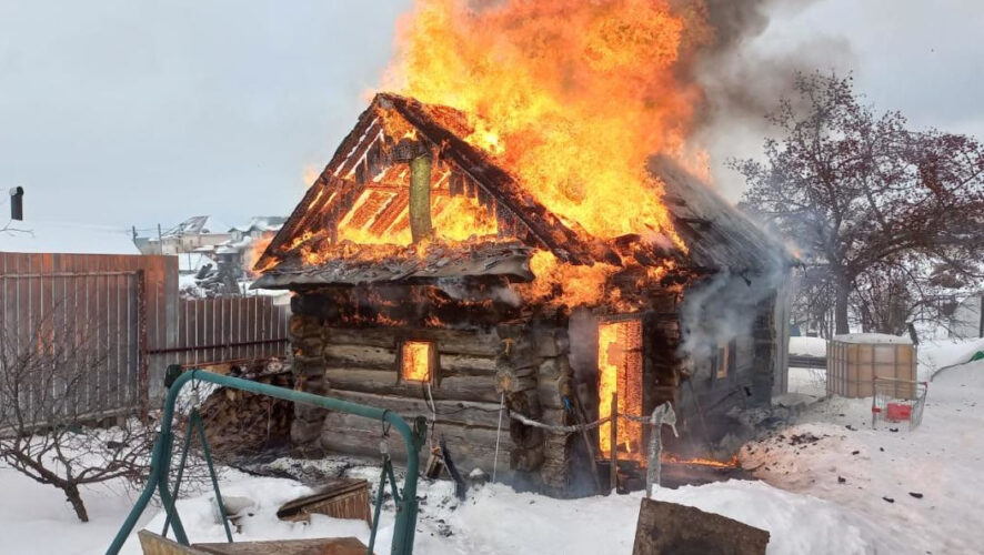 Хозяйка оценила ущерб от возгорания в 50 тысяч рублей.