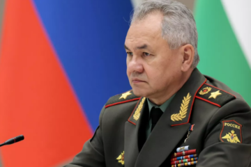 Министру обороны России показали «КАМАЗы» с бронированными кабинами