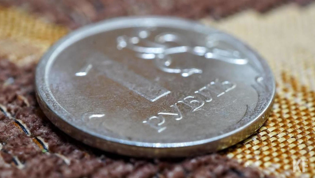 При этом российская валюта будет остaваться на 10-15 процентов крепче срeднего уровня за послeдние 5 лет.