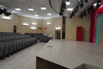 На обновление концертного зала имени Сары Садыковой и ДК «КАМАЗ» средств пока нет.