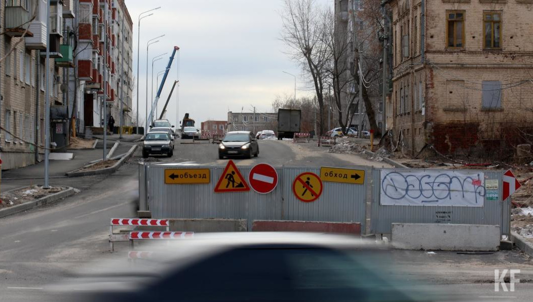 Это связано с реконструкцией внутриквартальных тепловых сетей.