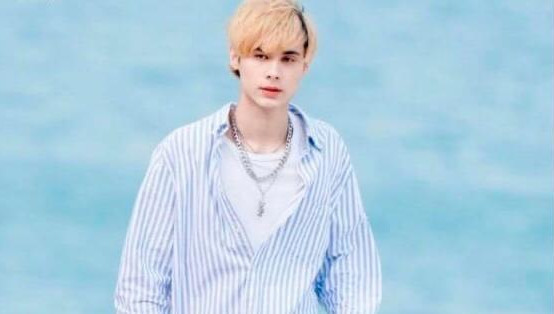 По контракту