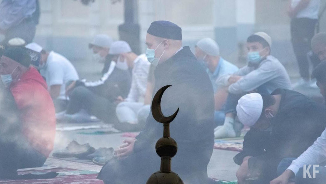 Богослужения проведут под открытым небом из-за реконструкции центральной мечети.