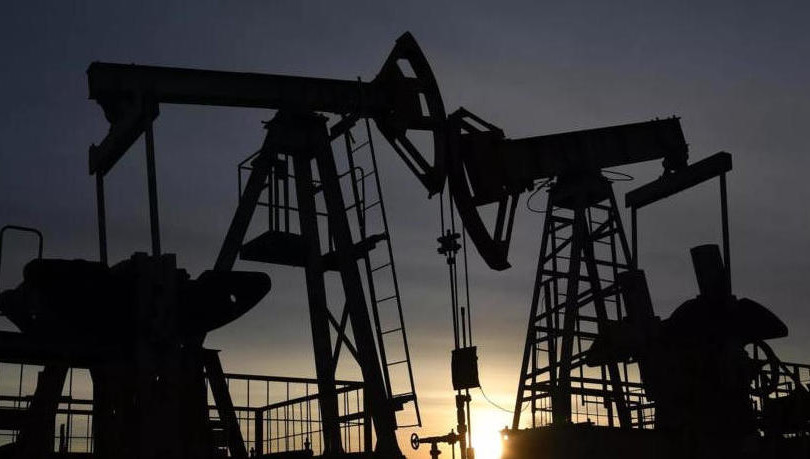 Страны G7 и Австралия согласовали потолок цены на нефть из России в размере 60 долларов за баррель