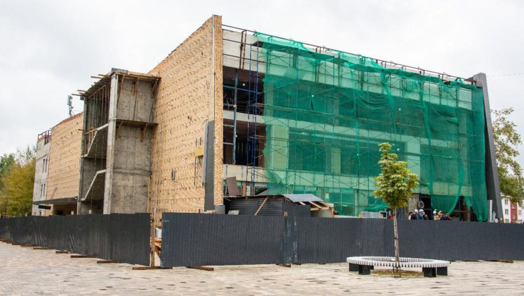 Там расположится Театр юного зрителя.