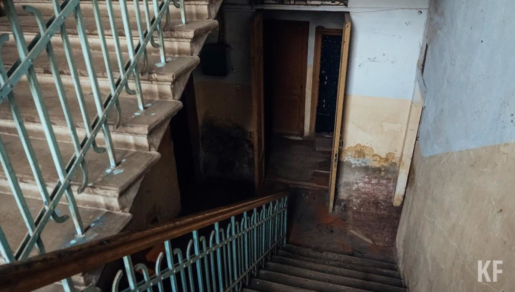 В усадьбе требуются противоаварийные и реставрационные работы.