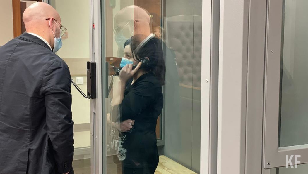 Советский районный суд приговорил ее к четырём годам лишения свободы.