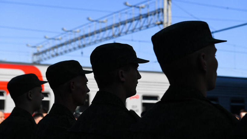 Начнут работать 49 призывных комиссий районов и городских округов.