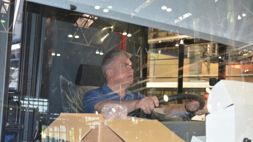 Мэр Челнов посетил с рабочим визитом &laquo;Нефаз&raquo;.