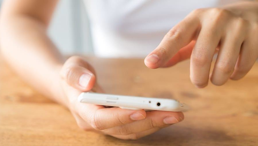 Пользователи смартфонов стали больше следить за сохранностью своих гаджетов. По данным МегаФона в 2021 году страховку оформляет примерно каждый третий покупатель девайса.