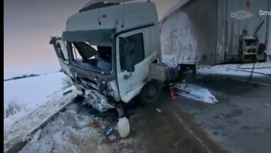 Виновник ДТП выехал на встречку.