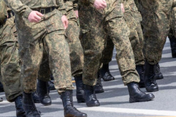 Войска сформированы на базе Казанского танкового училища.