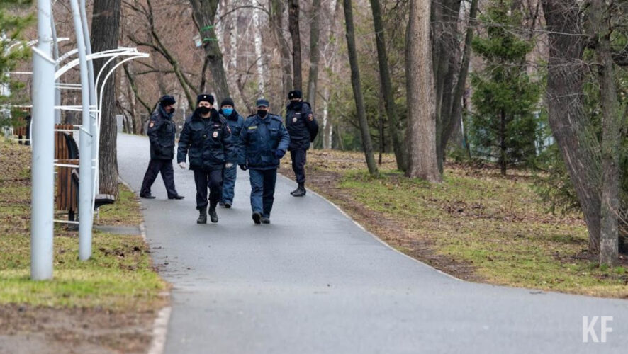 Подозреваемый в расправе разгуливает на свободе.