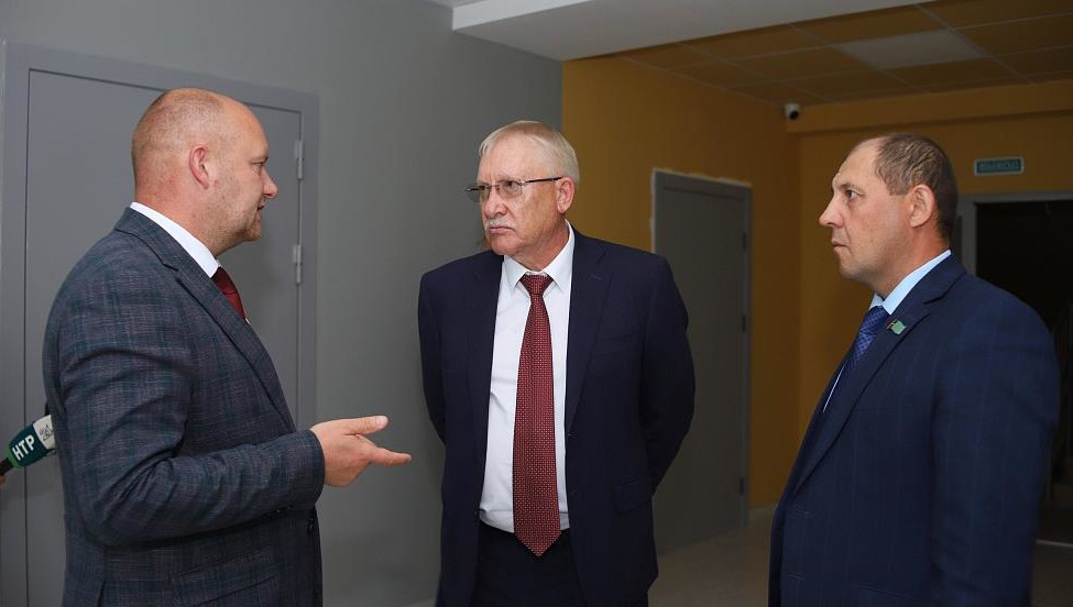 Полная реконструкция пройдет в четырех образовательных учреждениях.