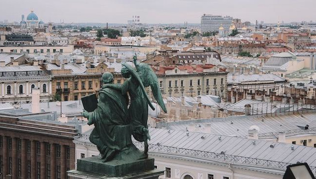 Отдых в Санкт-Петербурге может стать весьма запоминающимся при грамотном подходе к его организации. В Северной столице есть на что посмотреть