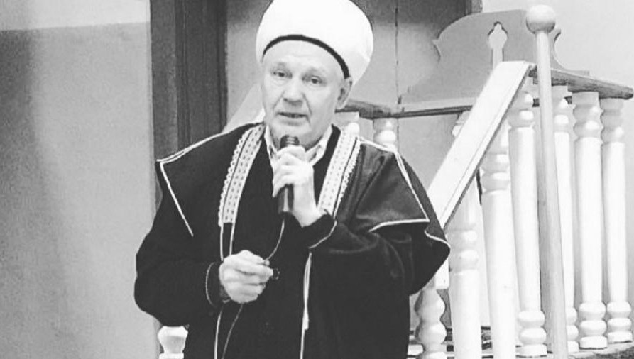 О смерти Сагирова Миннавхата хазрата сообщил ДУМ Татарстана.
