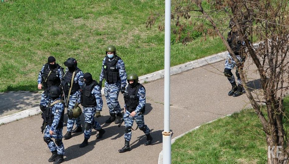 Жители столицы Татарстана после трагедии в гимназии стали жить по принципу «лучше перебдеть».