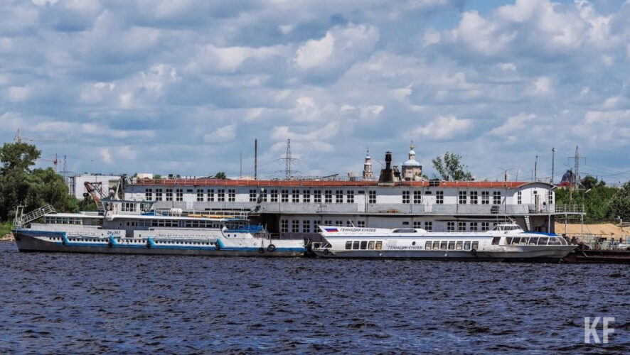 В этом году услугами судоходных компаний Татарстана воспользовались почти 300 тысяч пассажиров.