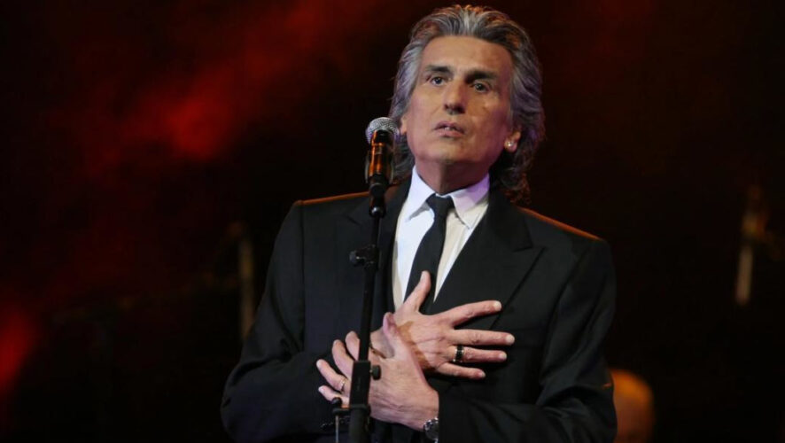 Артисту было 80 лет.