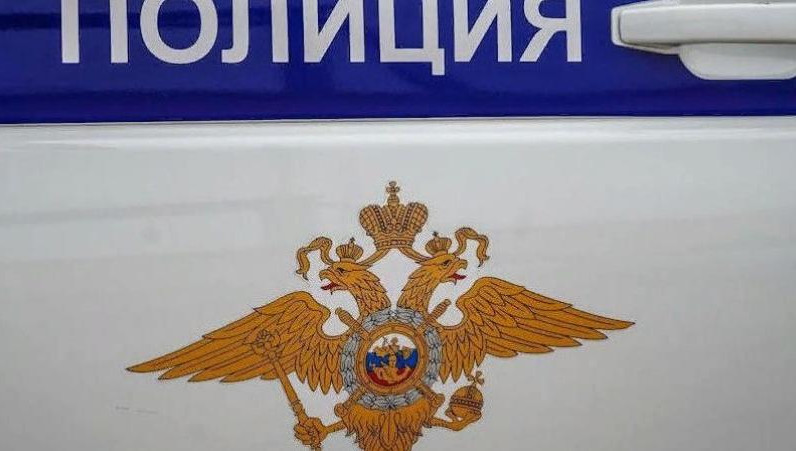 Два девятиклассника и восьмиклассница распространяли среди учеников видео