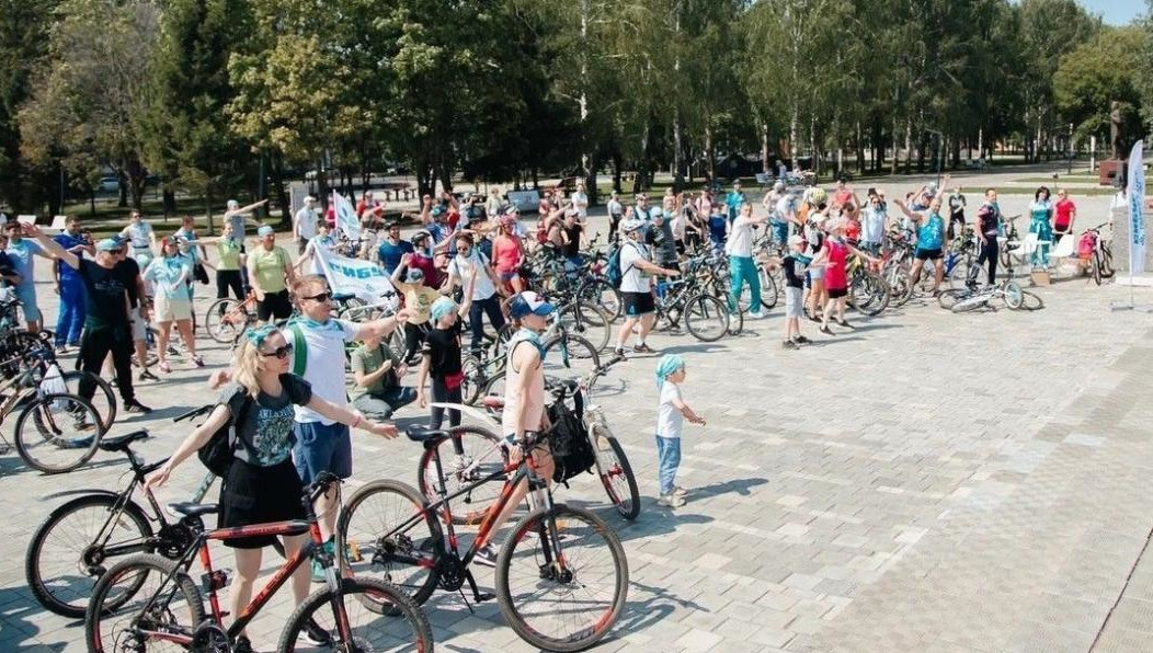 Работники участвовали целыми семьями.