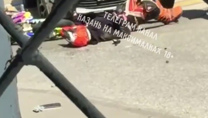 Автолюбитель пытался заехать во двор