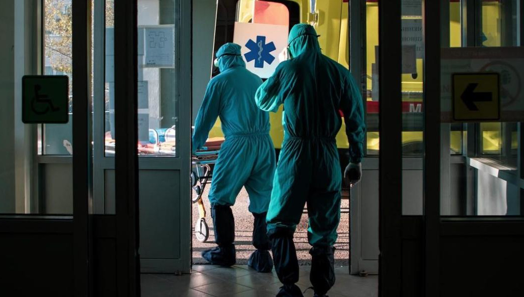 После родов женщина с серьезным поражением легких едва не впала в кому