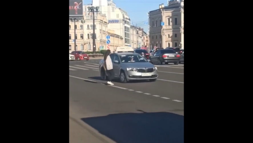 Девушке чудом удалось избежать серьезных последствий