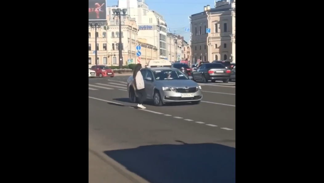 Девушке чудом удалось избежать серьезных последствий