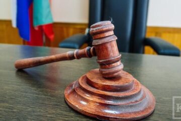 К году лишения свободы условно приговорил горсуд Азнакаево местного жителя за незаконное хранение оружия
