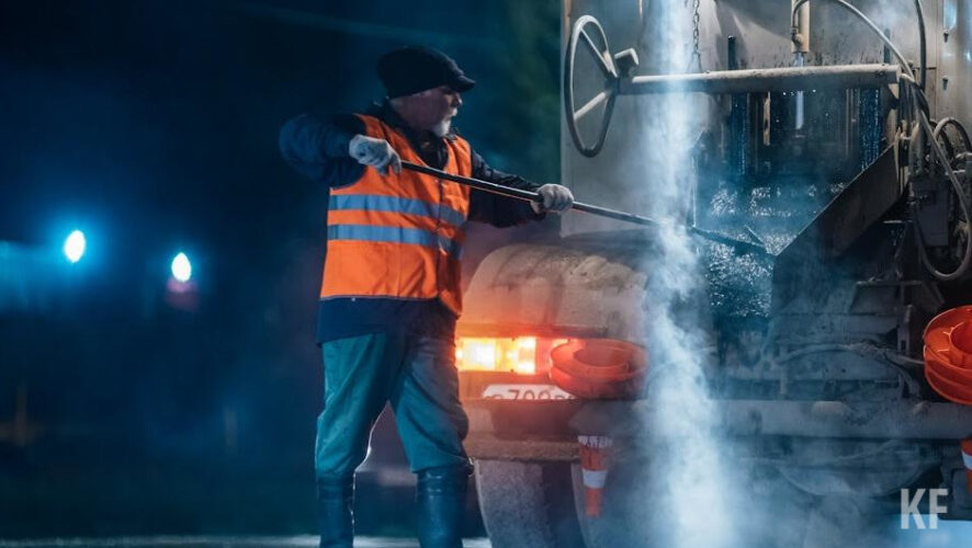 Неудобства связаны с проведением работ по реставрации фасада одного из зданий.