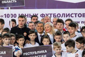 В Казани устроили мастер-класс тренеров ЦСКА для юных футболистов моногородов.