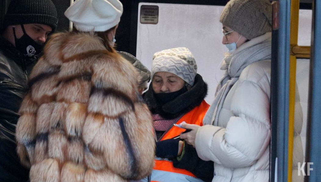 Льготные транспортные карты разблокируют за 24 часа с момента