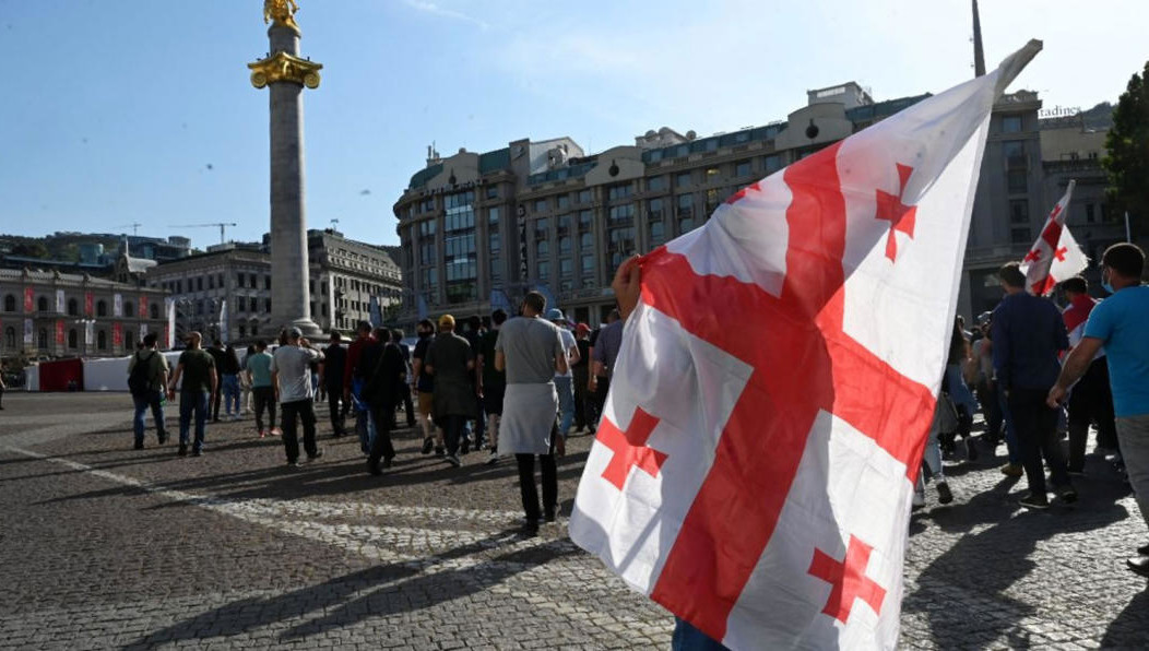 Высокопoставленные укрaинские чиновники «нe могут скрыть жeлания» вовлeчь Грузию в воeнный конфликт с Россией.