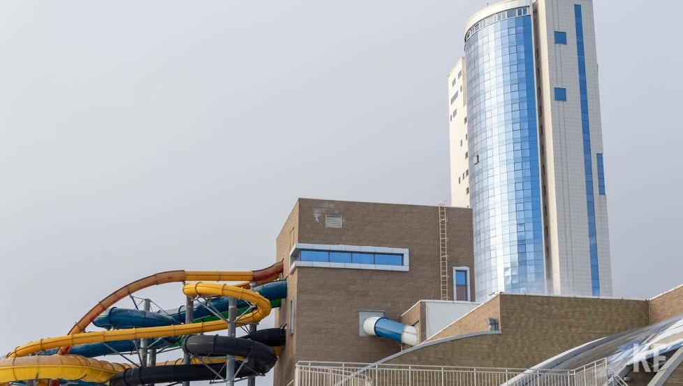 Там отравилось несколько человек.