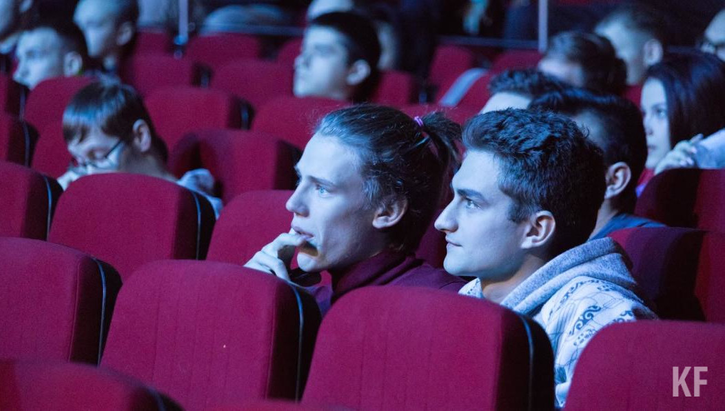 Выручка из-за отсутствия иностранных премьер упала на 63 процента