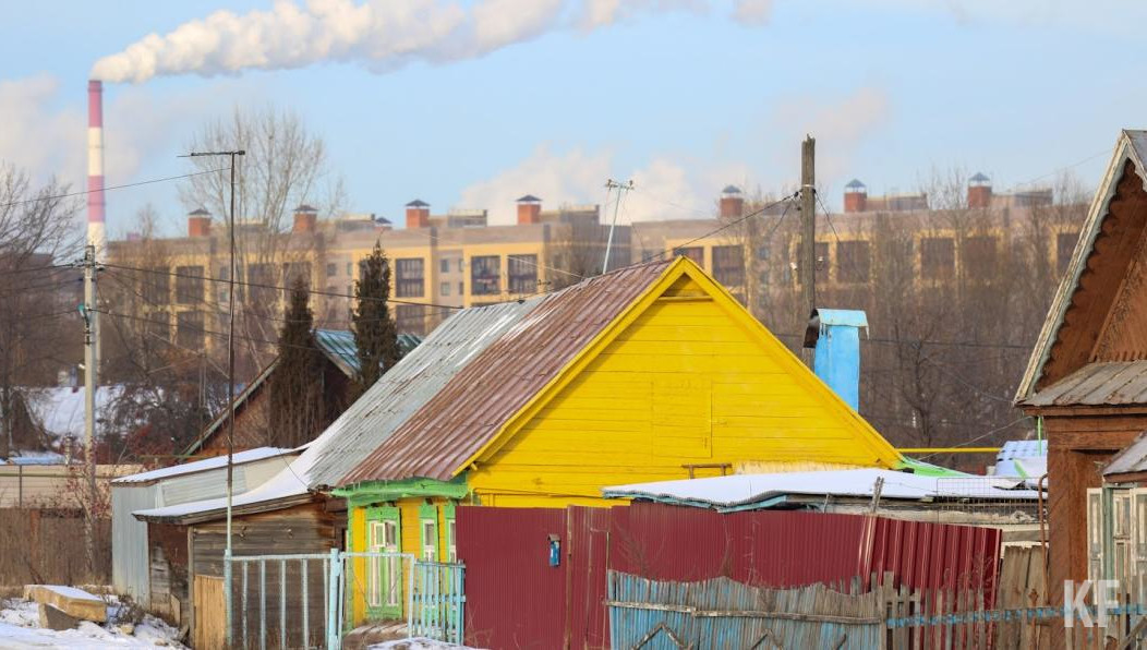 Жители дома эвакуированы.