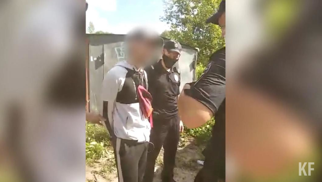 В столице Татарстана на маршруте патрулирования по улице Повстанческая полицейские задержали мужчину