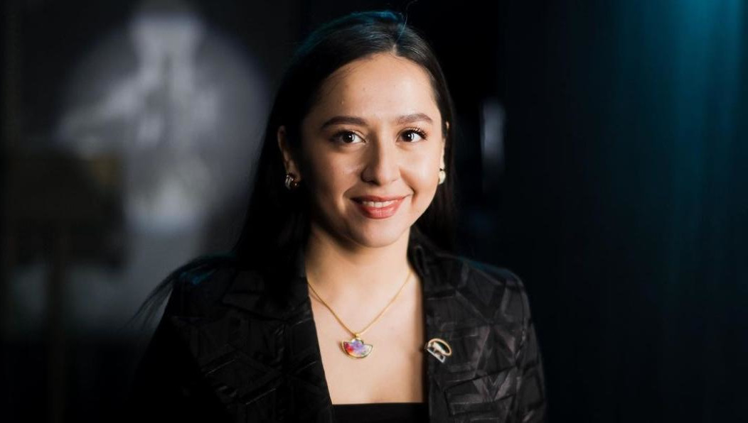 В своих сториз артистка показывает