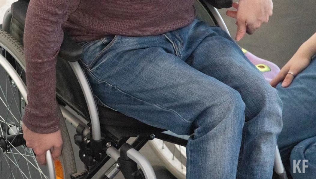 В рамках проекта «Помощь рядом» бесплатные поездки для людей с особенностями организуется в 16 городах страны.