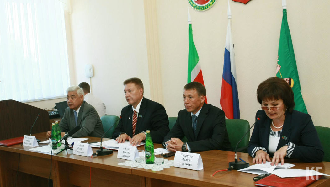 И.о руководителя исполкома приглашает горожан делиться с ним проблемами.