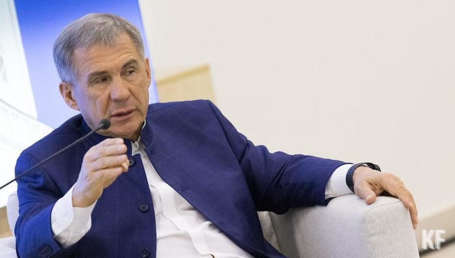 В первый рабочий день президент Татарстана запланировал несколько совещаний.