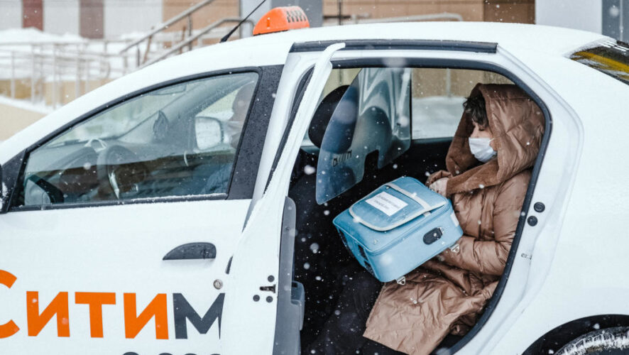 Единую службу бесплатного такси для медиков компании запустили 21 декабря.
